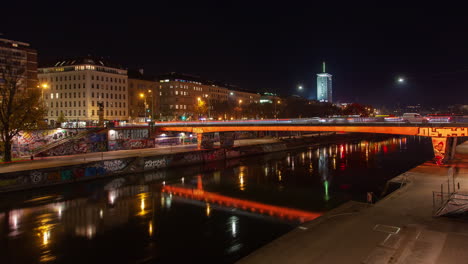 Wiener-Nacht:-Promenade,-Brücke,-Fluss